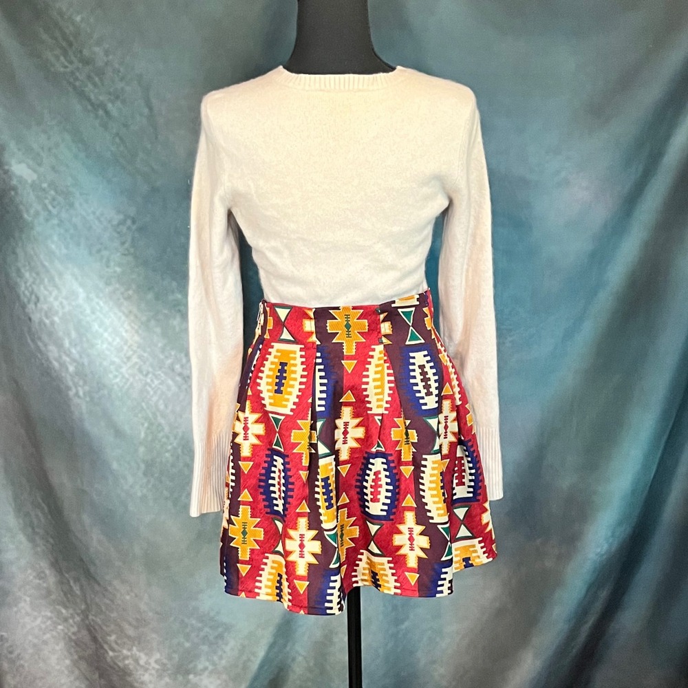 Sweet Rain Geometric Print Mini Skirt Pleated Southwest Print Size Large - Picture 4 of 7